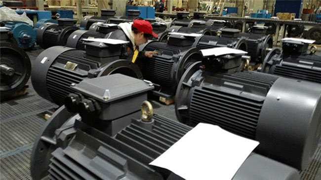 圖為西瑪電機公司生產的三相導步電機 圖為西瑪電機公司生產的三相導步電機